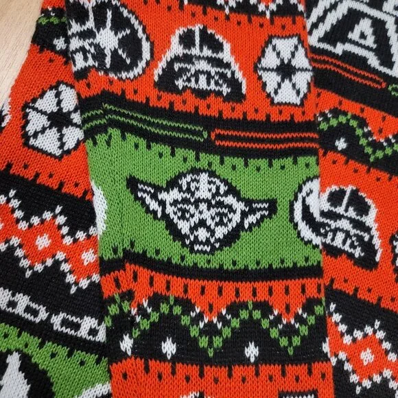 NEW Star Wars Yoda Ugly Christmas Sweater Men's Size Medium Holiday Knit‎ Gamers